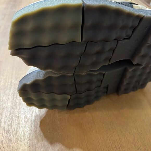 Off-White Virgil Abloh Sneaker Hiking Boot Size 43 Arrow Motif Deadstock - Picture 14 of 16